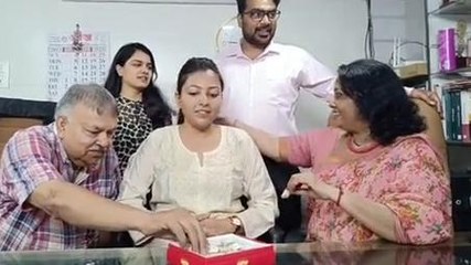 मुरादाबाद: जिले की सौम्या अग्रवाल का सहायक अभियोजन अधिकारी पद पर चयन, परिवार में खुशी