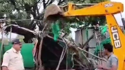 कोलारस: नाबालिग किशोरी के साथ गैंगरेप, आरोपी के होटल पर चला बुलडोजर