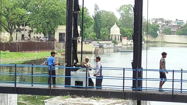 Video...मानसून से पूर्व झीलों के ओवरफ्लो गेट के रखरखाव के तहत मरम्मत कार्य जारी