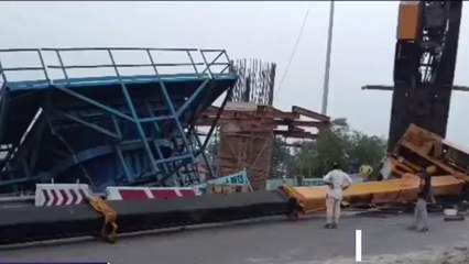 मेरठ: हाईवे पर बड़ा हादसा, रैपिड रेल निर्माण के लिए पिलर खड़े कर रही क्रेन पलटी