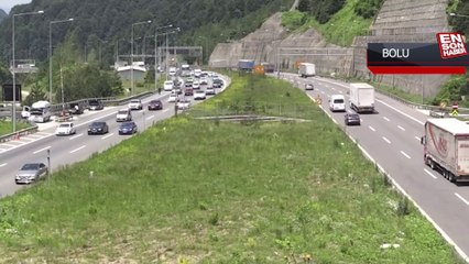 Anadolu Otoyolu'nun Bolu geçişinde bayram trafiği başladı