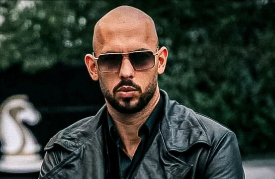 アンドリュー・テイト、レイプや人身売買の罪で起訴