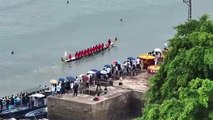 Célébrations du festival des bateaux-dragons en Chine