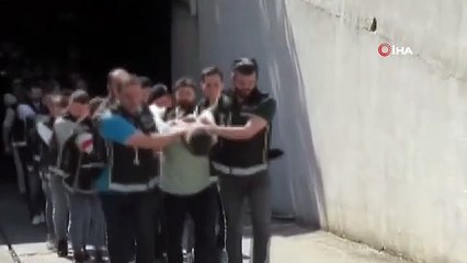 24 suspects arrêtés dans une opération d'organisation criminelle à Istanbul au palais de justice