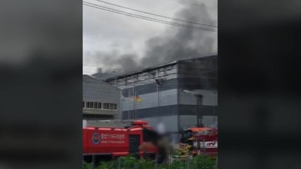 울산 울주군 자동차 부품 공장에 불...2시간 만에 진화 / YTN