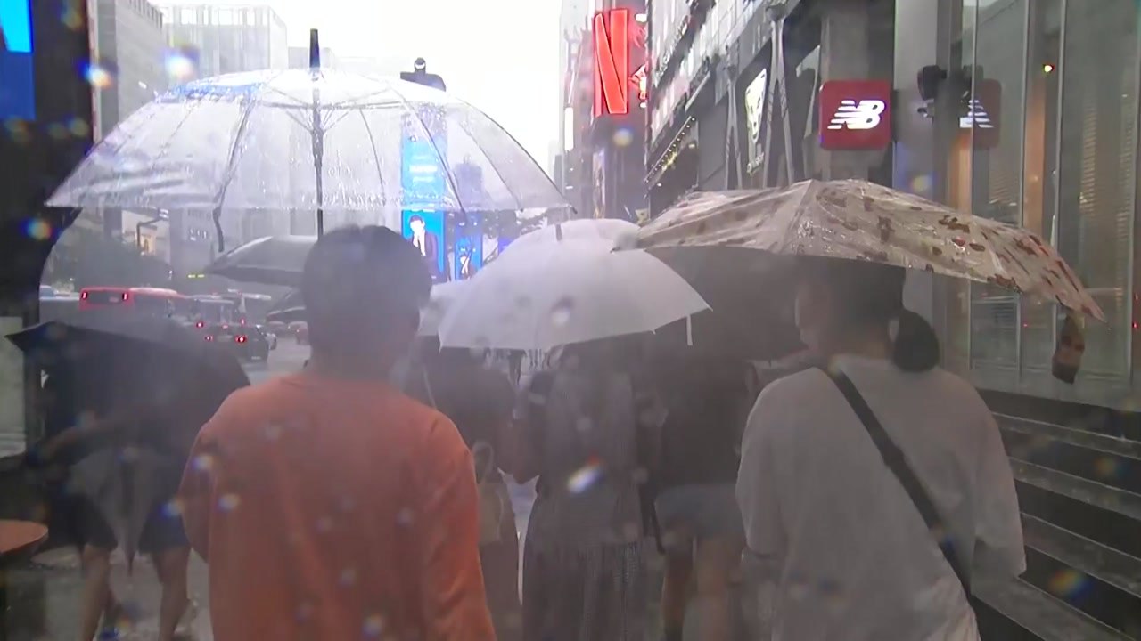 [날씨] 과거와 달라진 장마...시작 늦어지고 초반 호우 증가 / YTN