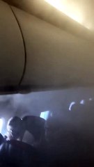 Un avion remplie de "brouillard" en plein vol... inquiétant