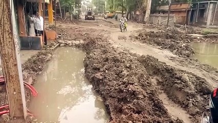 Video: निगमायुक्त मेडम, ये गड्ढे दे रहे दर्द....