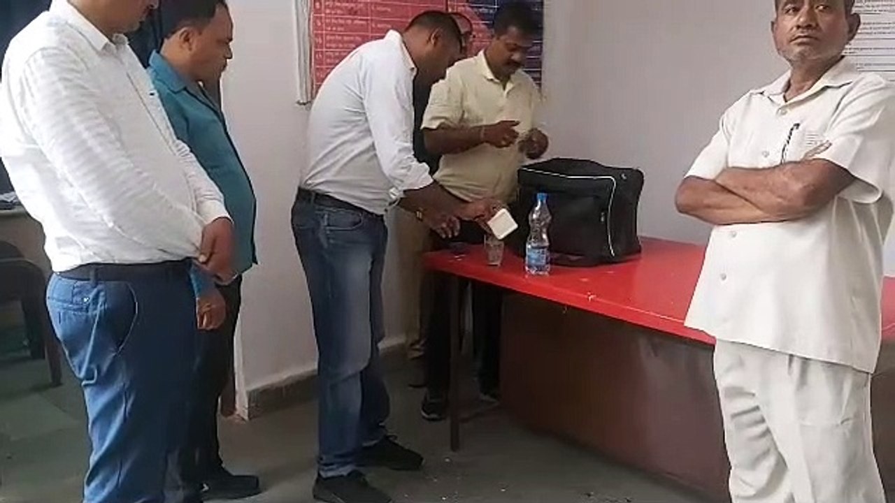 Patwari took bribe from farmer by calling him in bar