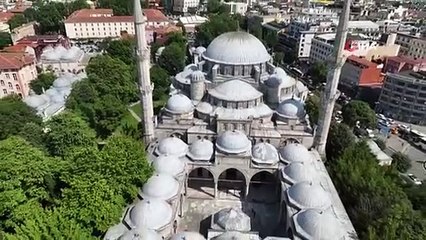 Tarihi açık hava arşivi: Şehzade Camii sütunlarındaki bilezik yazıları böyle görüntülendi