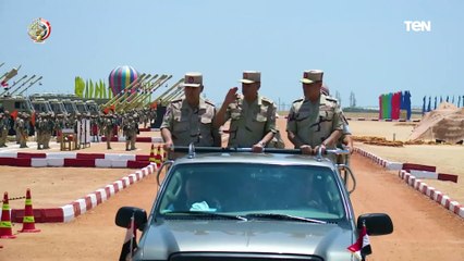 الفريق أول محمد زكى يشهد إجراءات تفتيش الحرب لاحدى تشكيلات الجيش الثانى الميدانى