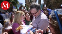 Marcelo Ebrard sostiene 'Encuentro con mujeres' en Pachuca