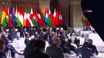 Dünya liderleri Yeni Küresel Finansal Pakt Zirvesi'nde bir araya geldi