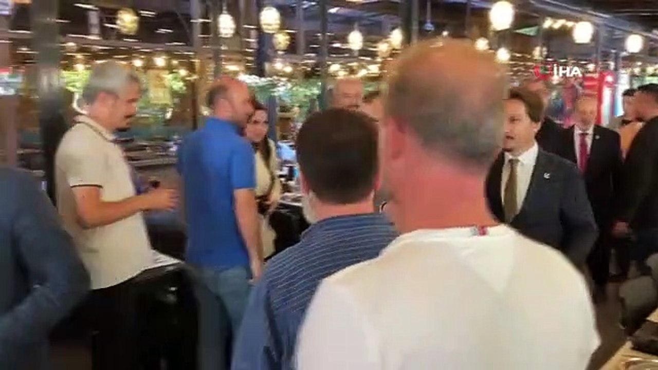 Fatih Erbakan： '4 petites fêtes de la table de 7 pièces se sont transformées en fêtes de signalisation'