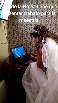 ¡Tiene sus prioridades! Novia presenta su trabajo de maestría minutos antes de su boda