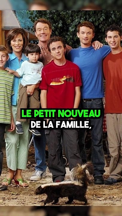 Regardez comment Loïs tient Jamie 
