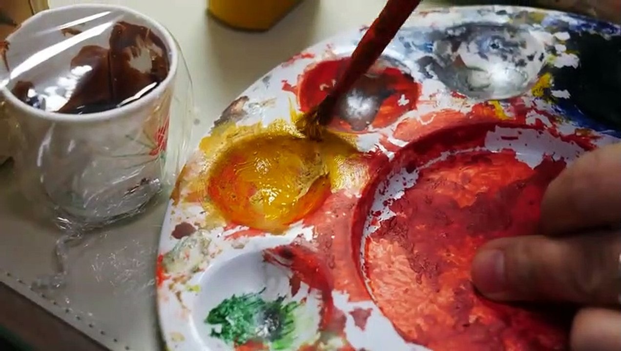 The amazing miniature world The process of making a small and perfect ancestral table