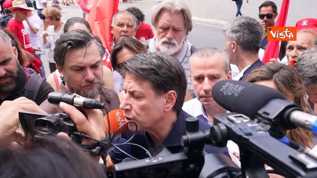 Conte: Stiamo seguendo escalation in Russia ma rimaniamo critici su invio armi e guerra