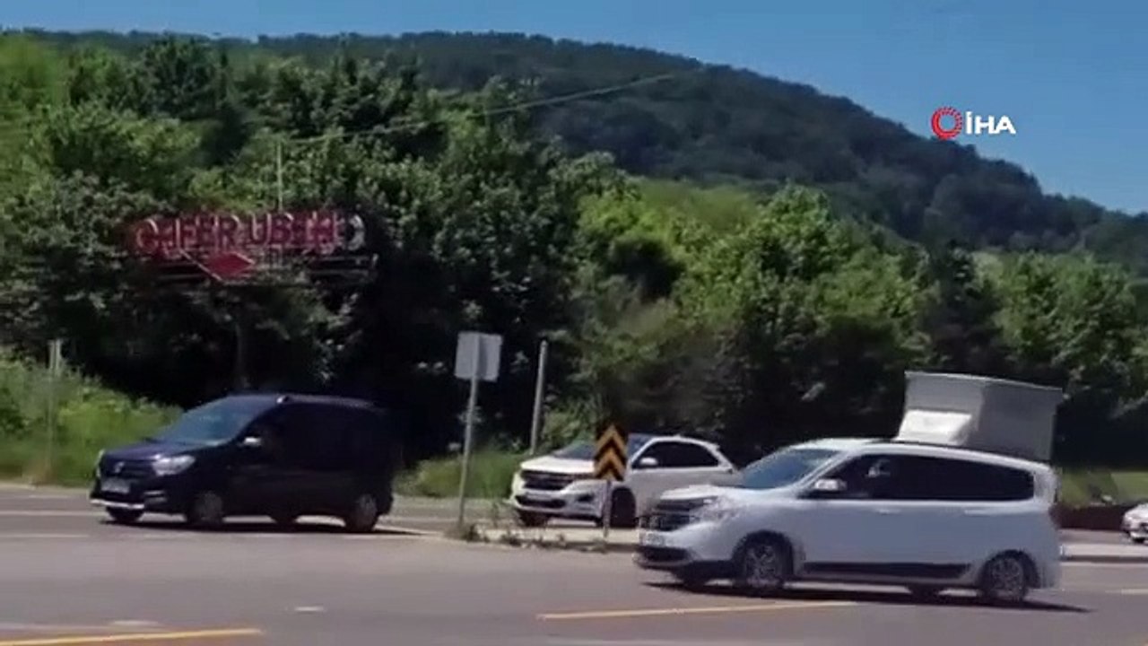 Il voulait filmer la densité du trafic, il a été témoin de l'accident... Le moment de l'accident est sur la caméra.