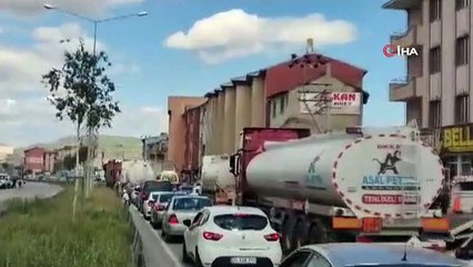 Densité de vacances sur l'autoroute Erzurum-Erzincan