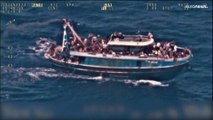 280 عائلة باكستانية تخشى مقتل أبنائها في كارثة غرق مهاجرين على متن قارب صيد في اليونان