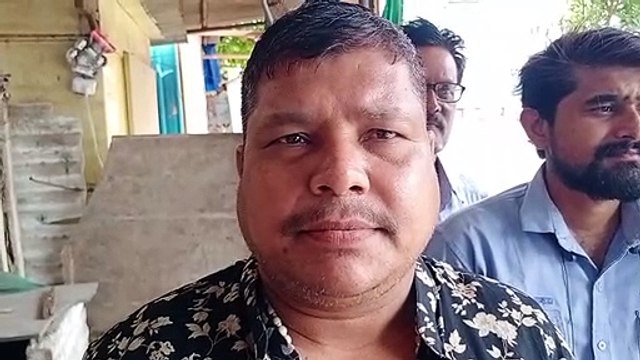तोड़फोड़ प्रभावितों के विस्थापन के लिए है सैकड़ों एकड़ जमीन, प्रयास करते तो बस जाता बाजार
