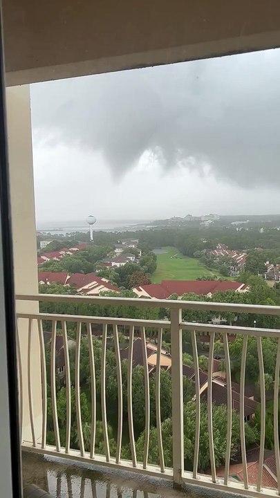 Friends Watch Tornado Form in Miramar Beach, Florida