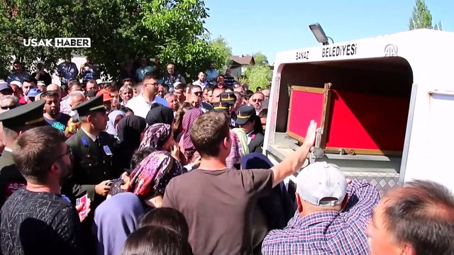 Şehit Piyade Sözleşmeli Er Özcan Kaya, son yolculuğuna uğurlandı