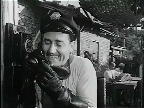 Un Américain à Rome Bande-annonce (EN)