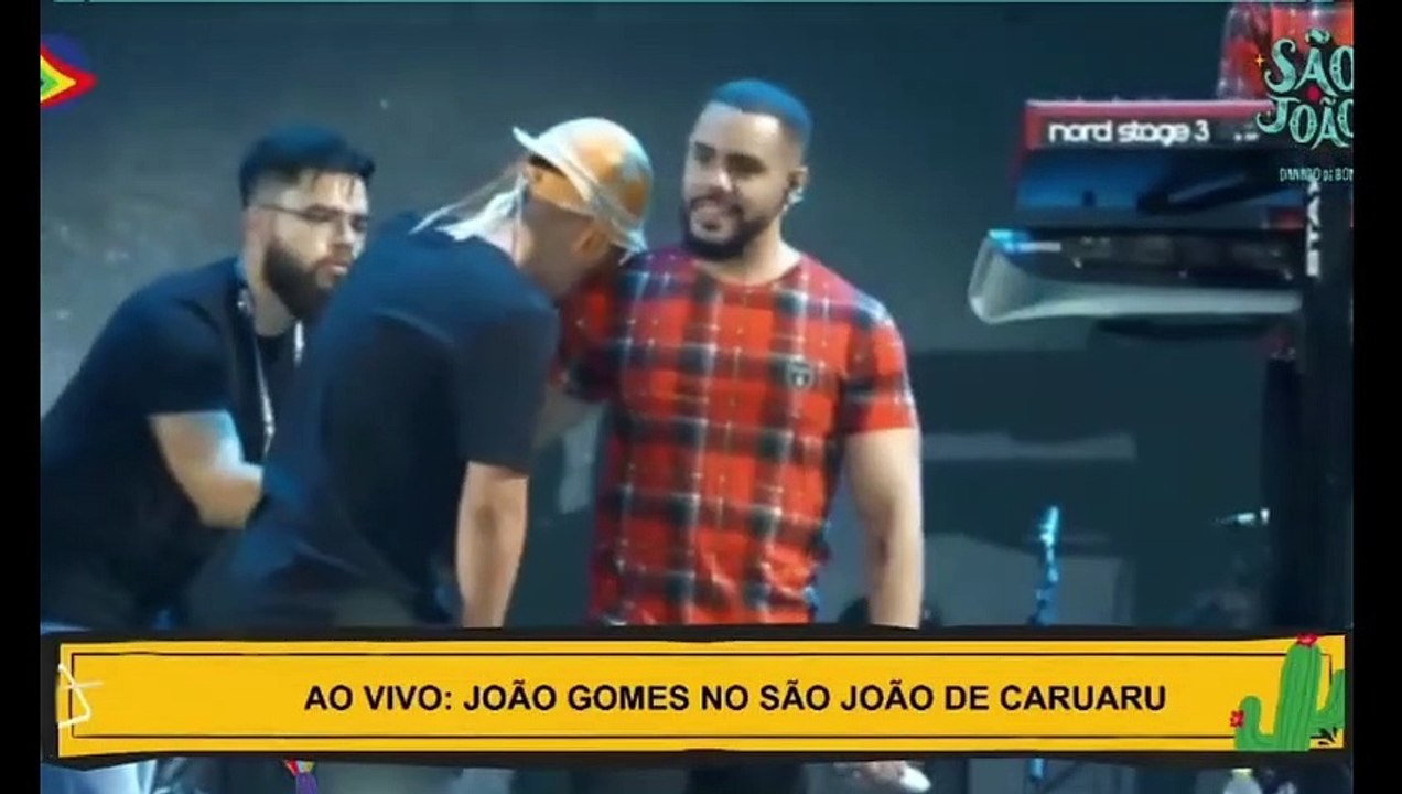 JOÃO GOMES se EMOCIONA em show no SÃO JOÃO DE CARUARU