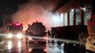 Tekirdağ'da alev alev yanan geri dönüşüm tesisi böyle görüntülendi