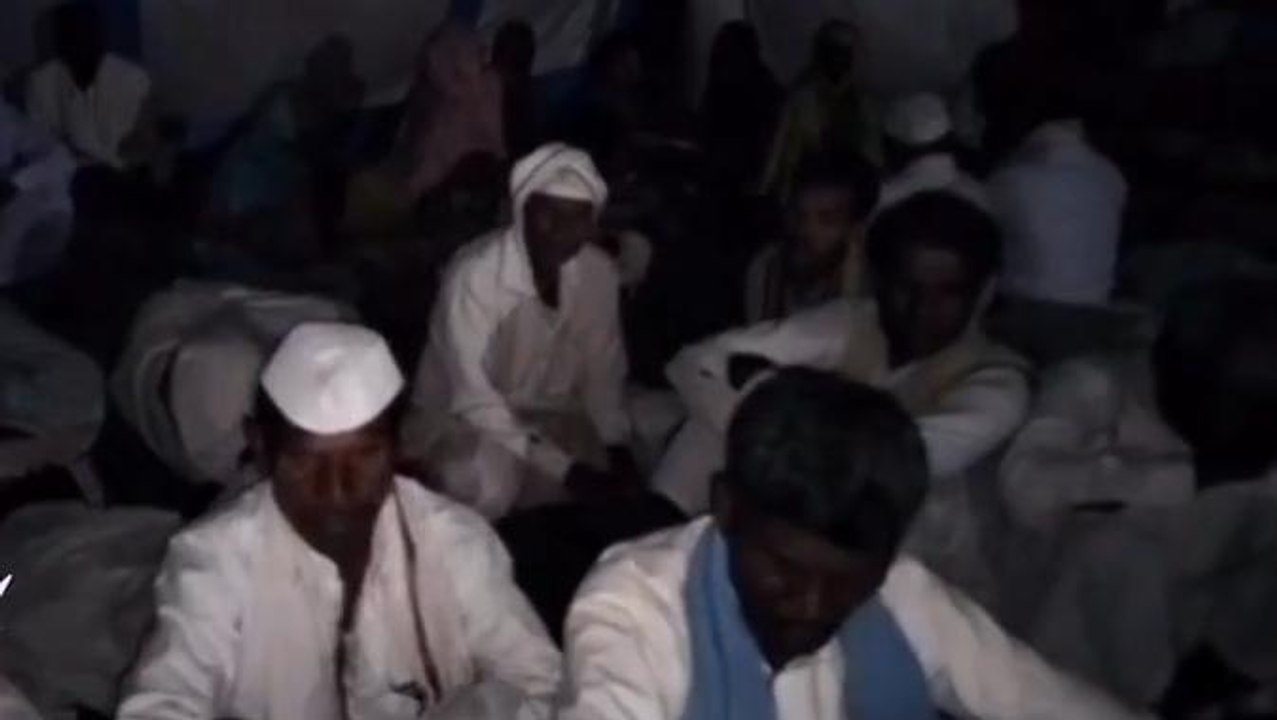छिंदवाड़ा: डूब क्षेत्र के किसानों ने बारिश के बीच कलेक्ट्रेट में गुजारी रात,जाने वजह
