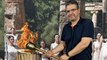 JO 2024 : ce Français s’enflamme pour les Jeux en collectionnant... les torches olympiques