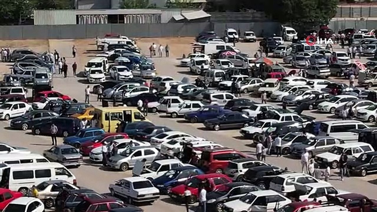 Bayram arifesi oto pazarında durgunluk
