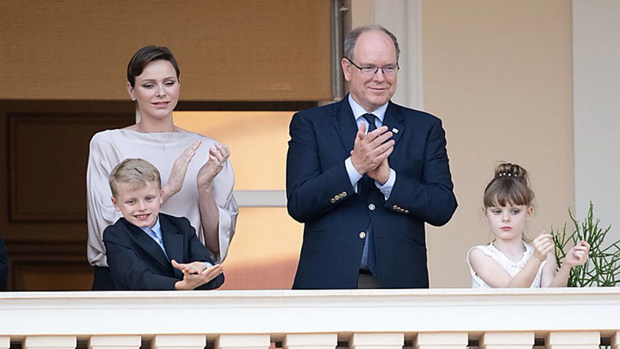 Am 13. Verlobungstag: Albert II. und Charlène zeigen sich mit den Zwillingen