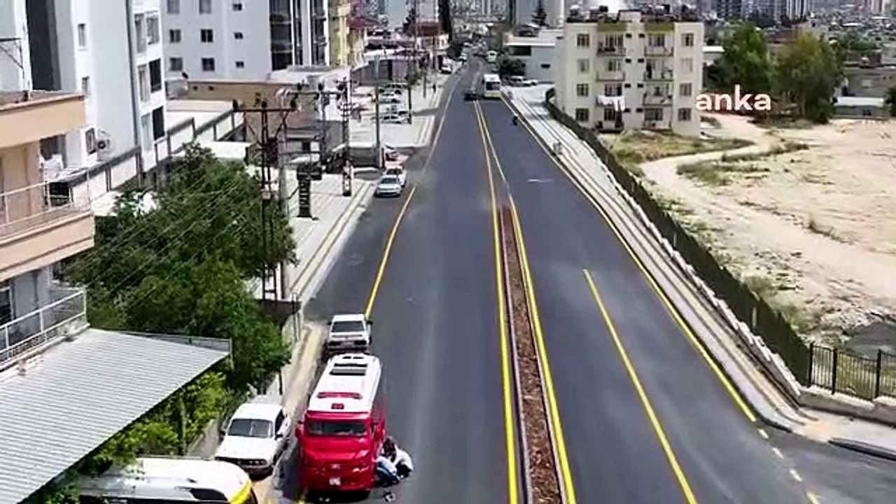 La municipalité métropolitaine de Mersin a réalisé des travaux routiers et d'asphalte à Taurus
