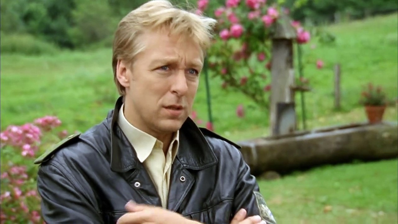 Die Rosenheim-Cops (200) Staffel 10 Folge 16 - Mord ist aller Laster Anfang