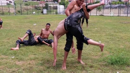 Edirneli pehlivanlar Kırkpınar hazırlıklarını sürdürüyor