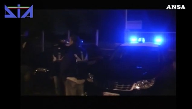 Camorra, tre misure cautelari della Dia per estorsione