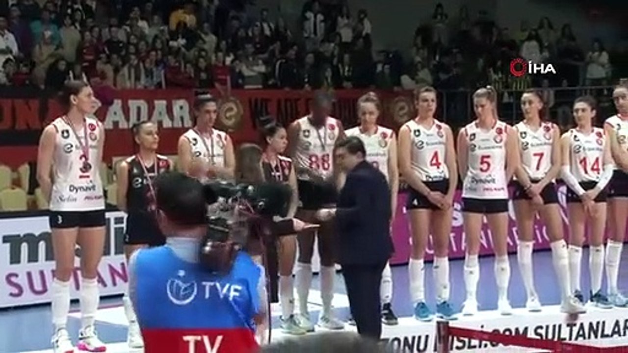 Quand est le match de volley-ball Turquie - Japon ? Regardez le match de volley-ball Turquie - Japon en direct ! Sur quelle chaîne est diffusé le match national de volley-ball Japon - Turquie ?