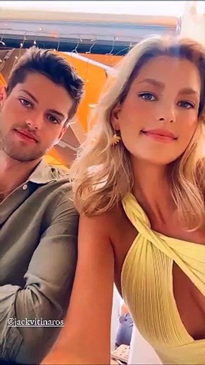 Τα «έσπασαν» Καλομοίρα-Χρουσαλά στο πάρτι έκπληξη για τα γενέθλια της Μαίρης Βιτινάρος!