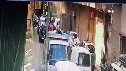 Pendik’te yangının çıkış anı güvenlik kamerasına yansıdı