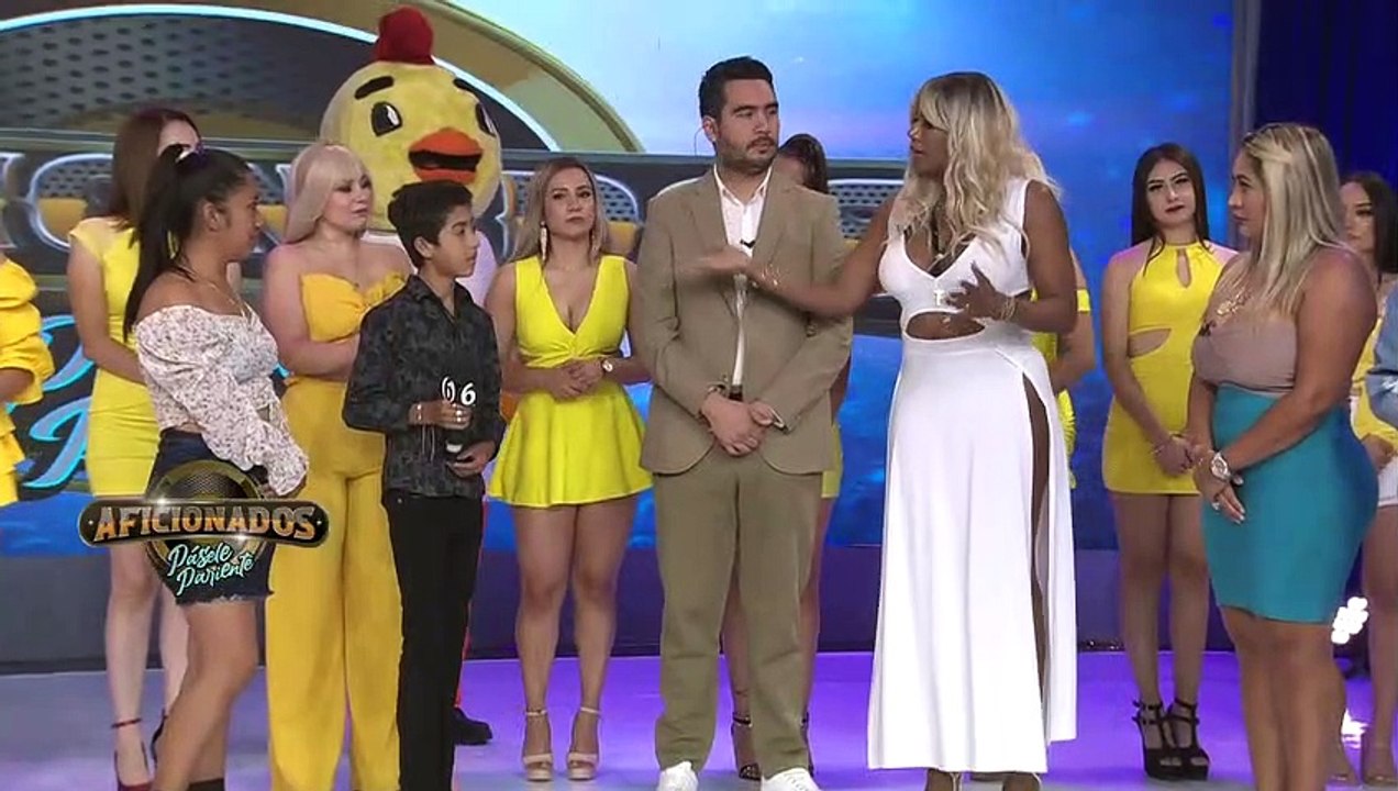 Priscilla hace macumba en pleno programa