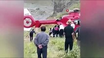 Hakkari'de attan düşen vatandaş ambulans helikopterle kurtarıldı