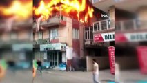 İzmir'de bir binanın çatı katı alev alev yandı