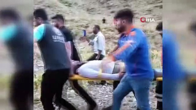 Hakkari'de attan düşen vatandaş ambulans helikopterle kurtarıldı