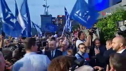 Mitsotakis, chef du Parti de la Nouvelle Démocratie, s'est engagé à augmenter le bien-être