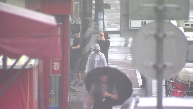 [날씨] 전국 장맛비, 장마시작부터 호우...출근길 교통안전 유의 / YTN