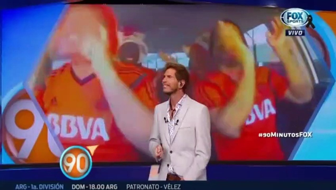 90 minutos de fútbol La cara del Cai cuando vio a Gallardo y los jugadores de River cantando - 90 Minutos de Fútbol