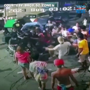 Lalaking tumangay ng cellphone at tsinelas, kinuyog! | GMA News Feed